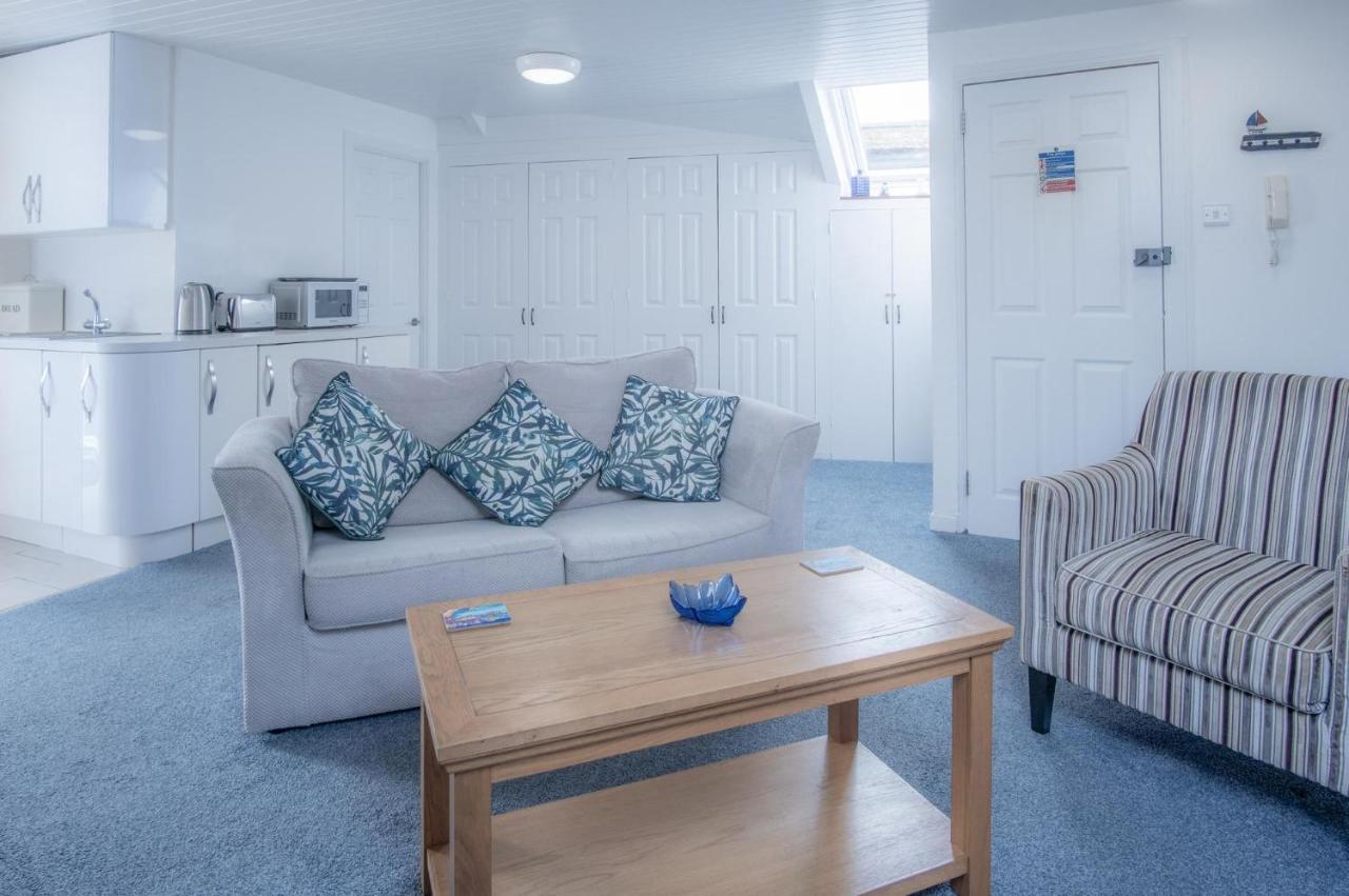 St Julians View - 1 Bedroom Apartment - Tenby Exterior photo
